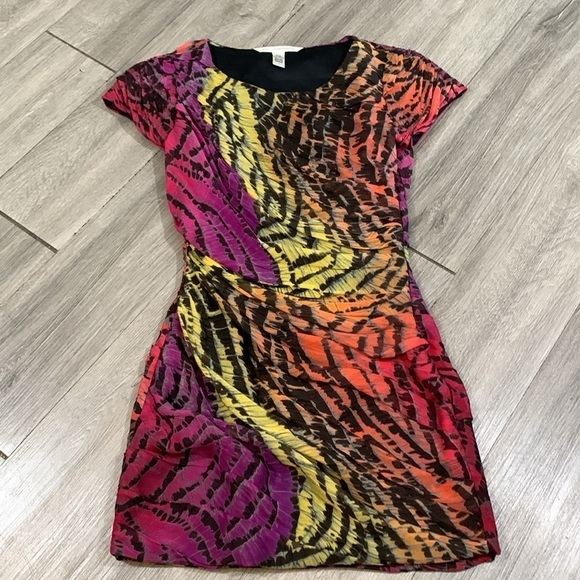 Diane Von Furstenberg Erosa Multicolor Silk Short Cocktail Dress size 4 - Picture 9 of 11